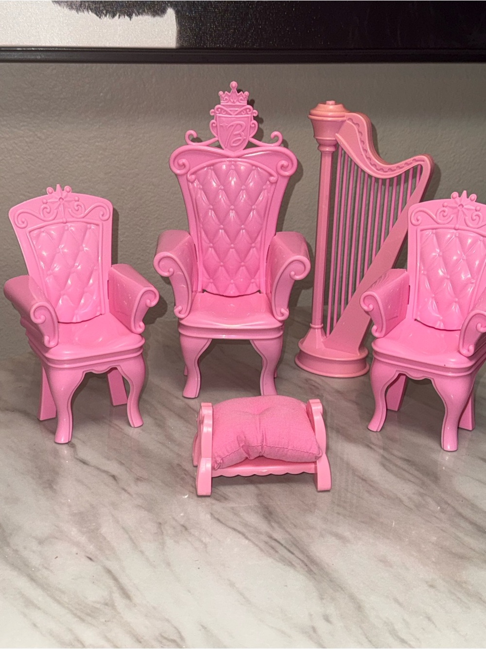Barbie Mattel Swan Lake Enchanted castle 2003 Chairs kneeling bench harp